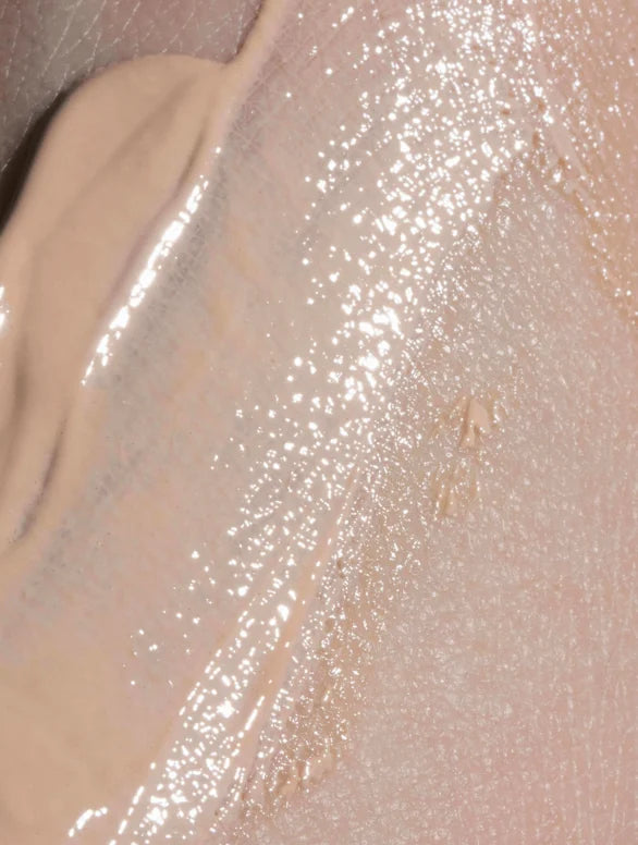 Skinmoods Sunscreen Stick SPF50 Tinted close up texture