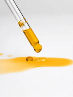 Skinmoods Glowing Face Oil golden texture — organic face oil radiant skin