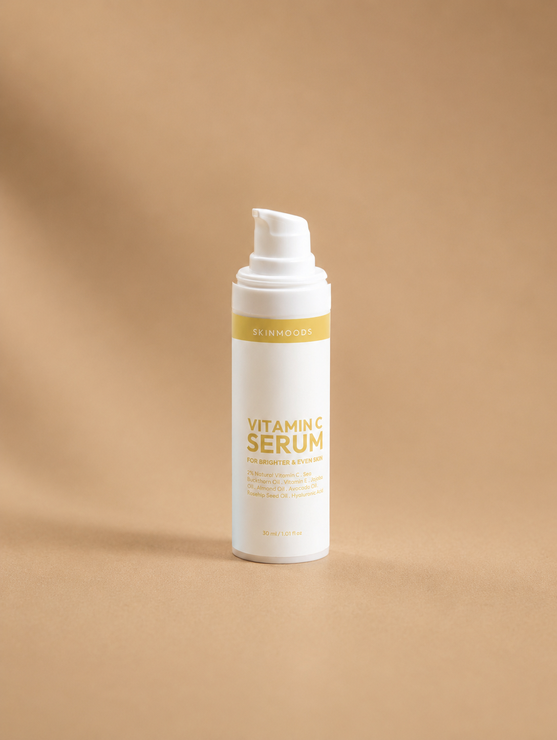Skinmoods Vitamin C Serum in a studio scene